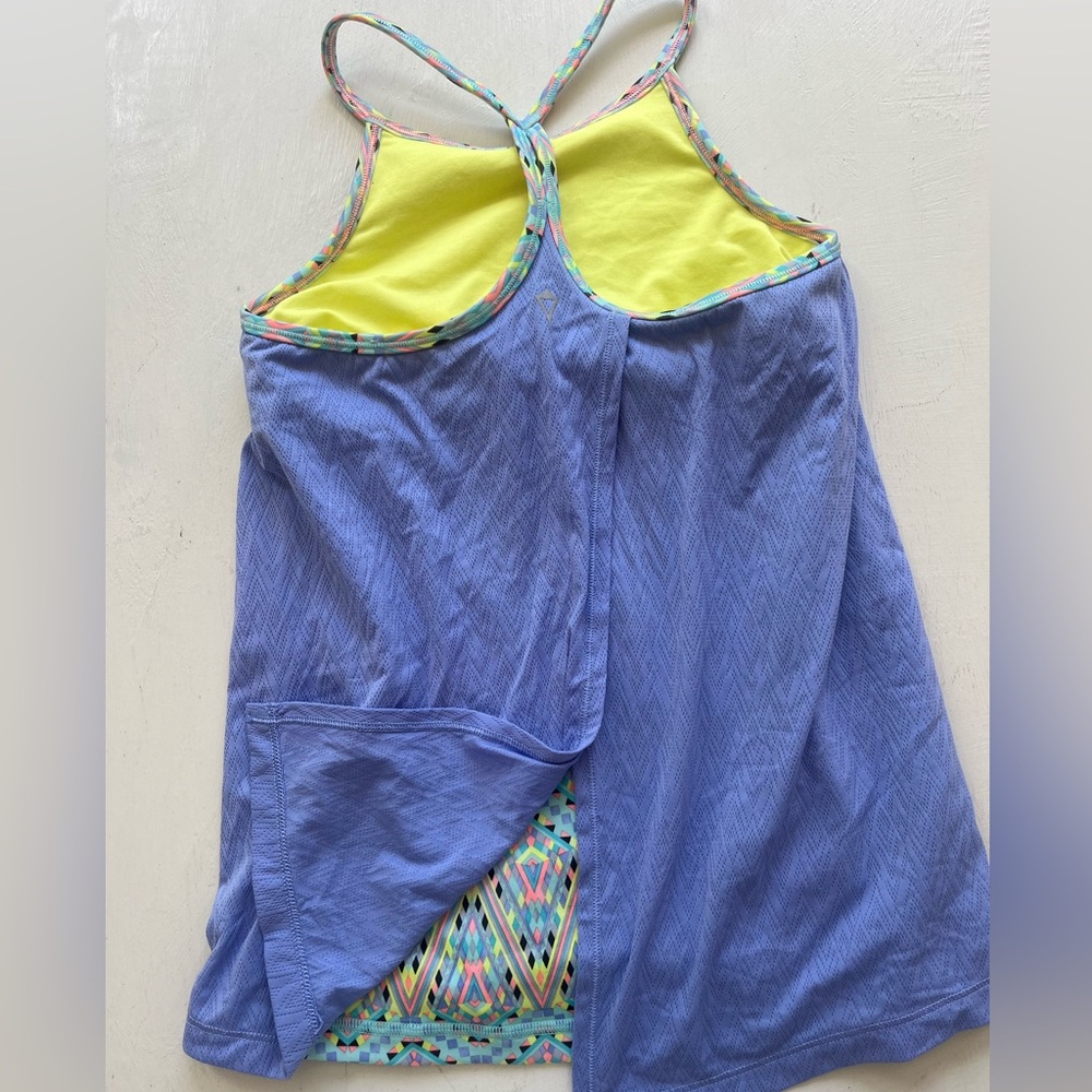 IVIVVA BY LULULEMON tank tops girls size 10